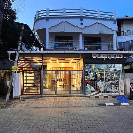 Heather Home Stay Kochi Екстериор снимка