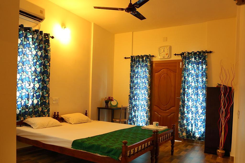 Heather Home Stay Kochi Стая снимка
