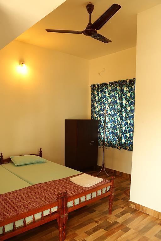 Heather Home Stay Kochi Стая снимка