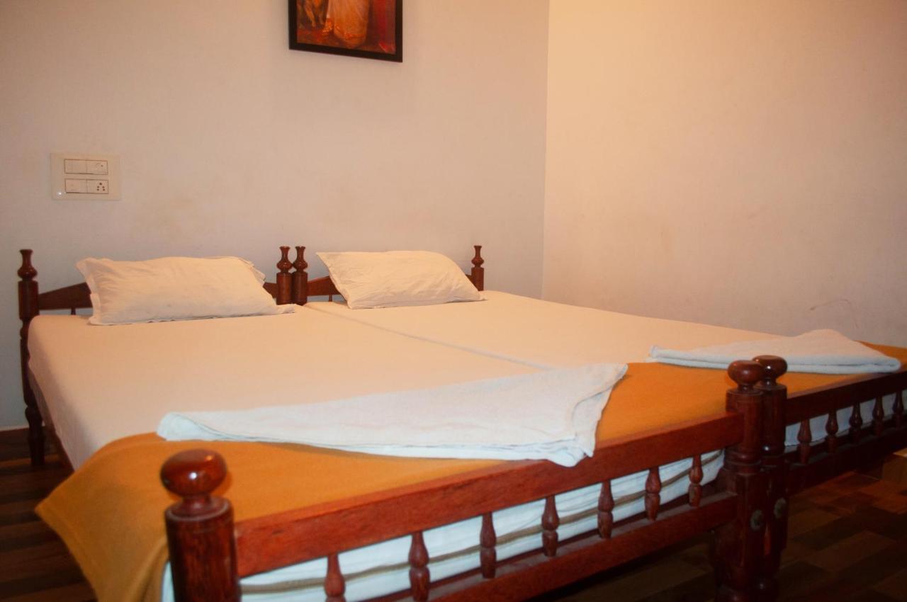 Heather Home Stay Kochi Екстериор снимка