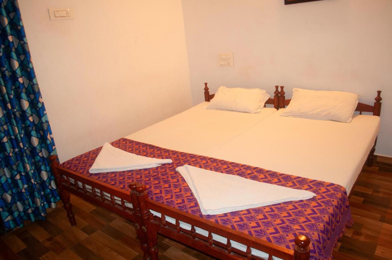 Heather Home Stay Kochi Екстериор снимка