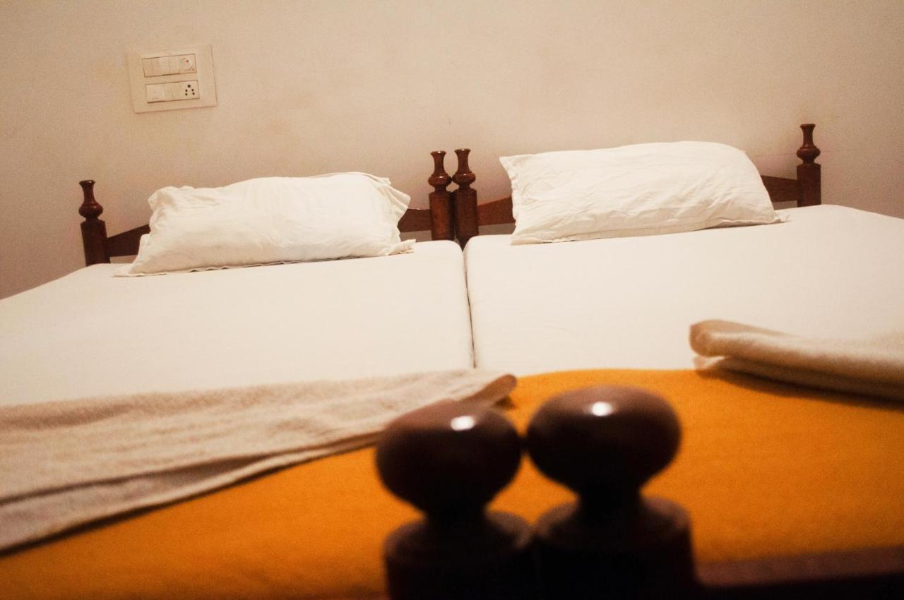 Heather Home Stay Kochi Екстериор снимка